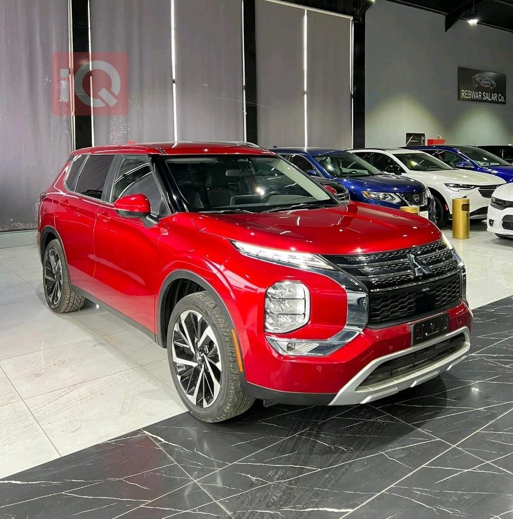 ميتسوبيشي اوتلاندر